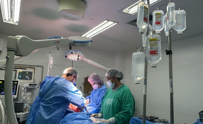Cirurgia mobilizou equipe multidisciplinar no centro cirúrgico do hospital