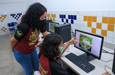 Professores mentores impulsionam aprendizagem e criatividade de estudantes da rede estadual