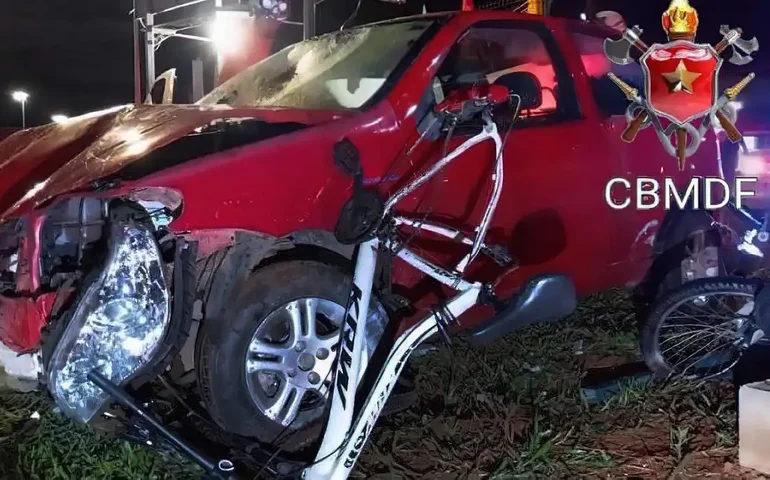 Polícia apura atropelamento de cinco ciclistas em Brasília