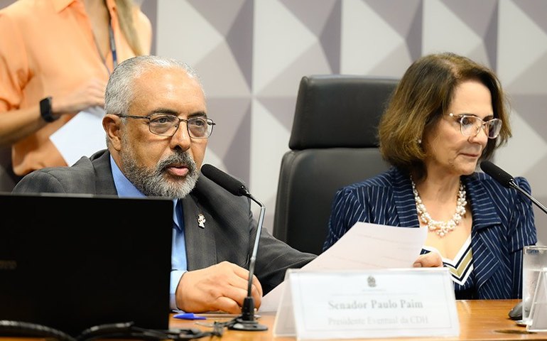 Avança projeto que obriga divulgação do disque-denúncia de violência contra a mulher