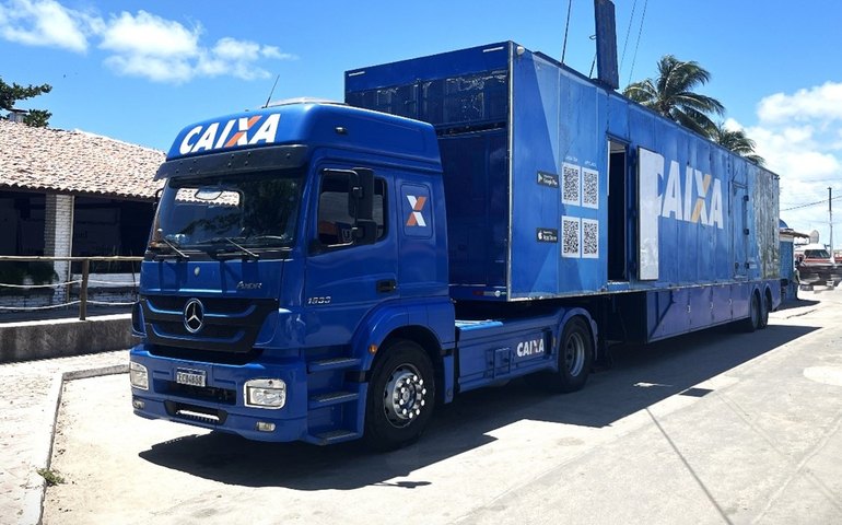 Caminhão CAIXA chega a Barra de São Miguel (AL)