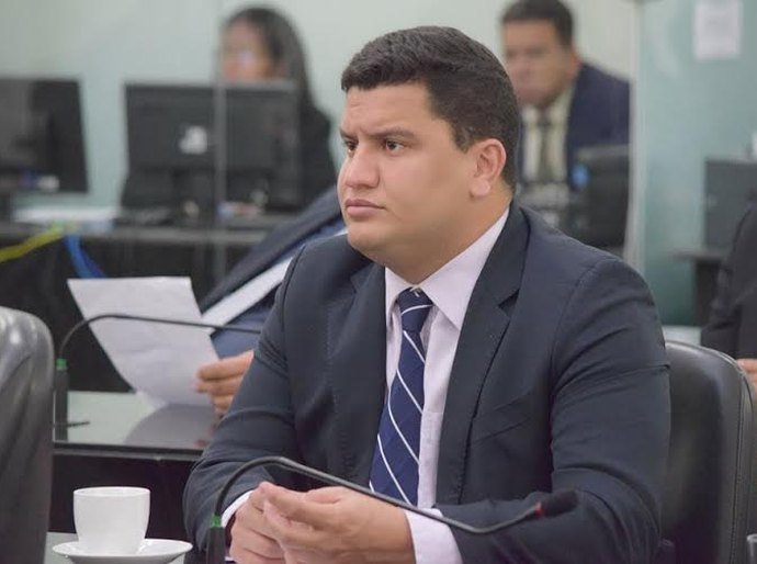 Deputado Marquinhos Madeira pede duplicação da AL 101-Norte
