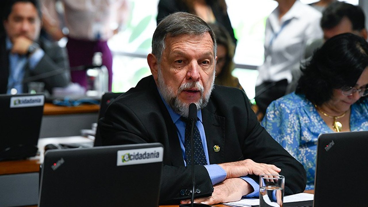 Comissão debate importância dos programas de assistência estudantil na educação superior