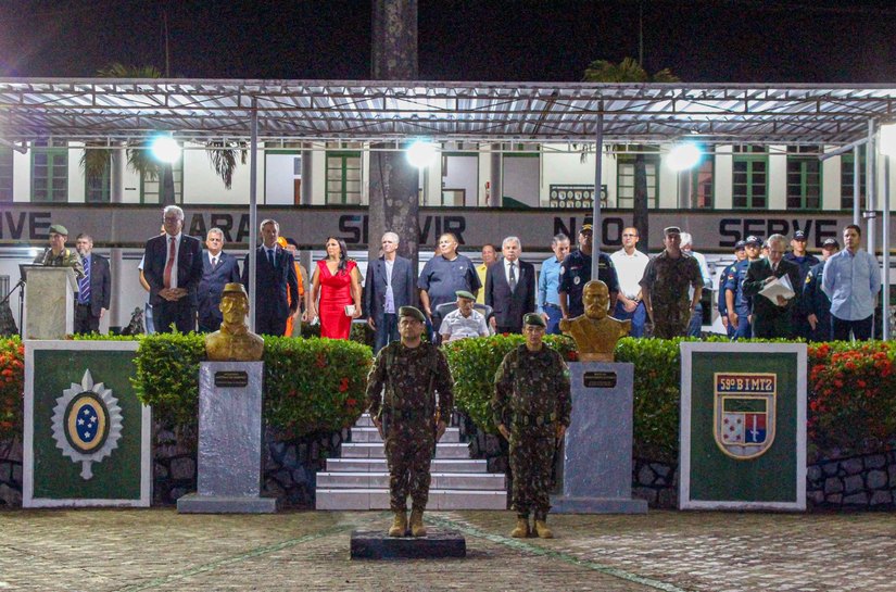 Juiz Wlademir Paes prestigia formatura alusiva aos 80 anos da vitória da FEB na 2ª Guerra Mundial