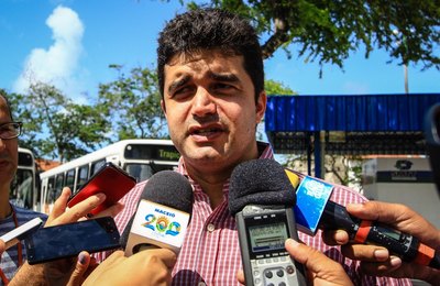Prefeito Rui Palmeira veta projeto de lei inconstitucional que eleva gastos públicos