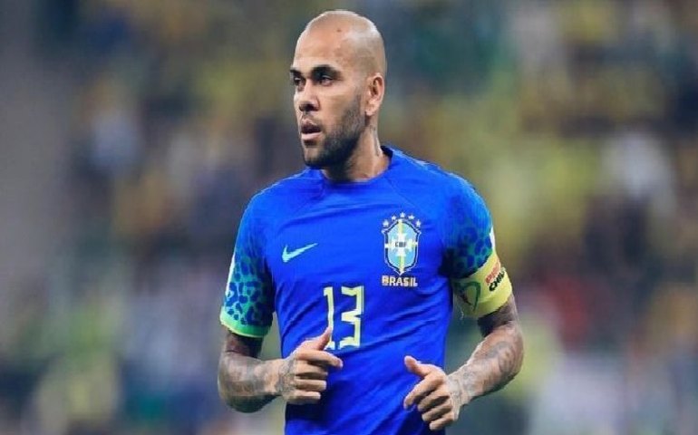 MP da Espanha pede prisão preventiva de Daniel Alves e sem direito a fiança