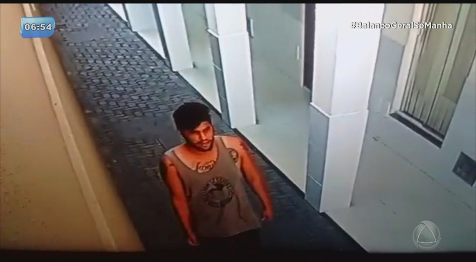 foragido após agredir ex companheira