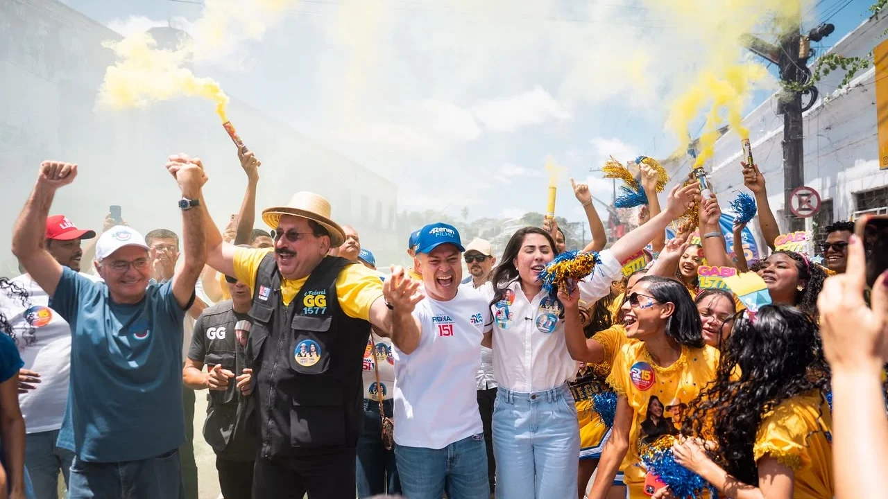 Carreata de Renan Calheiros reforça apoio político em Rio Largo