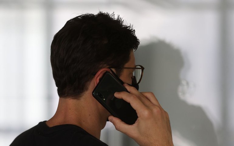 Procons e Idec criticam Anatel por revogar obrigatoriedade do 0303