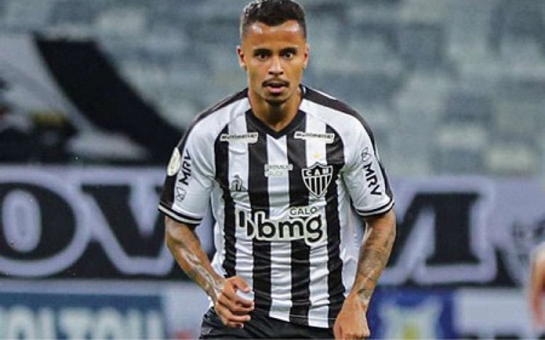 Volante do Atlético-MG diz que elenco está ‘p… da vida’ com série de tropeços