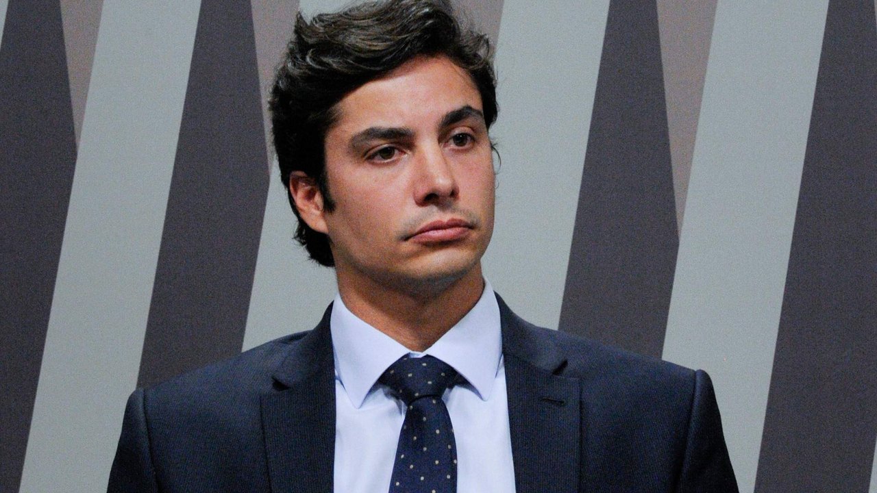 Com filho de Perrella e ex-diretor geral, Cruzeiro exclui 30 conselheiros