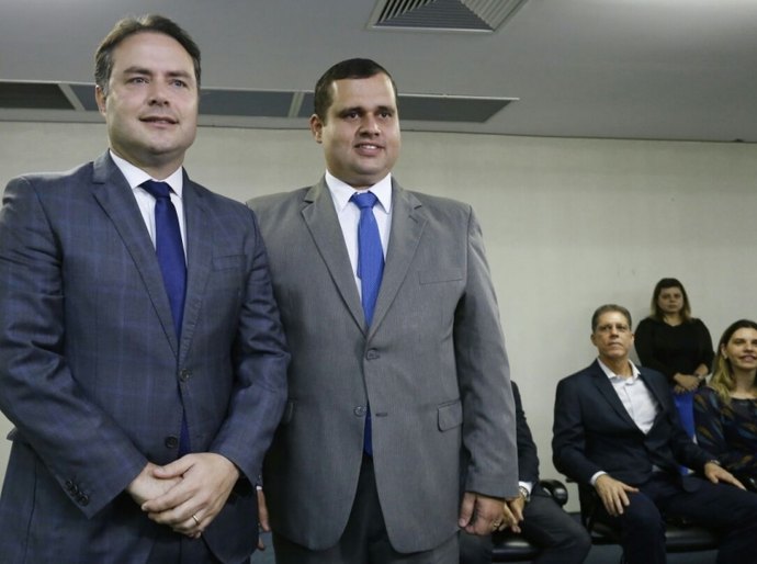 Governador empossa novo titular da Seades e aponta perspectiva positiva para AL em 2017 mesmo com crise