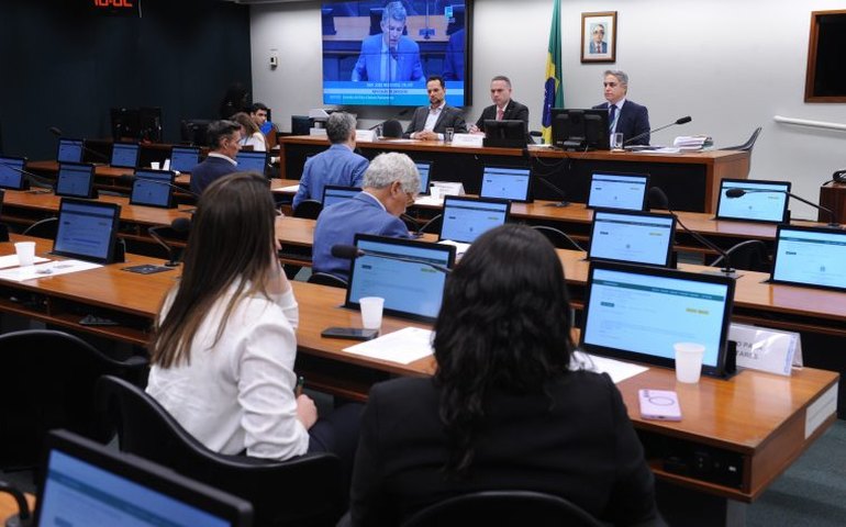 Conselho de Ética arquiva representação contra o deputado José Medeiros