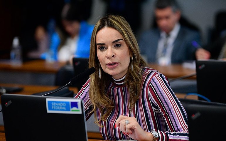 CCJ pode votar PEC que autoriza comercialização de plasma humano