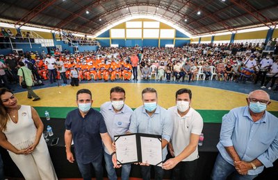 Governador de Alagoas realiza entregas e anuncia R$ 10 milhões em investimentos para Major Izidoro