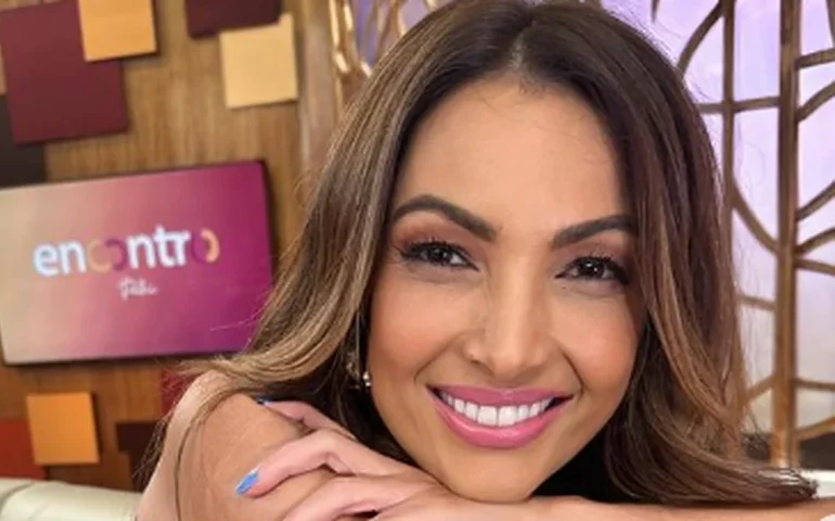 Patrícia Poeta apresenta o Encontro após passar por cirurgia no fim de semana