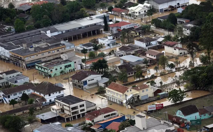 COP: texto cita mundo “predominantemente livre” do combustível fóssil