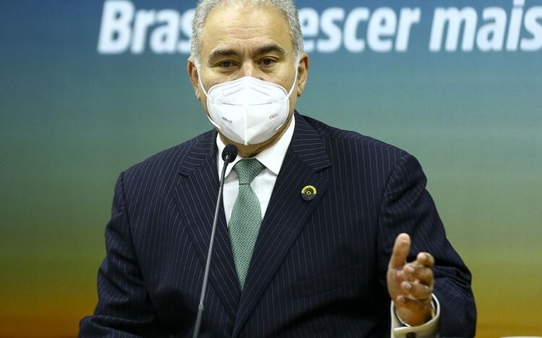 Covid-19: ministro da Saúde pede que se reforce cuidados na vacinação