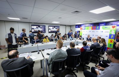 Governo do Brasil oficializa a Sala de Situação Nacional para monitorar intoxicações por metanol e amplia estoques de antídotos no SUS