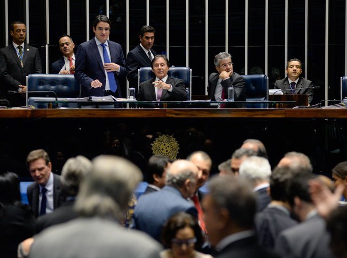 Temer sanciona sem vetos recuperação fiscal de estados superendividados