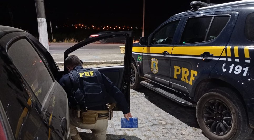Cerca de 13 quilos de cocaína são apreendidos em caminhão-cegonha no município de Nossa Senhora do Socorro / Foto: Foto: Polícia Rodoviária Federal/SE