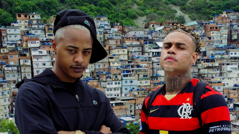 MC Cabelinho e TZ da Coronel lançam álbum colaborativo “PALÁCIO DE LONA”