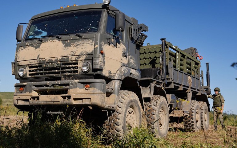 Sistema russo Zemledelie lança minas e cobre área equivalente a vários campos de futebol