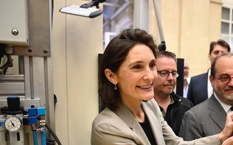 Ministra do Esporte francês pede punição ao Mônaco após atleta cobrir mensagem anti-homofobia