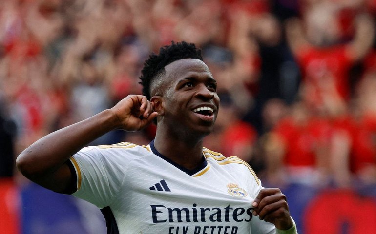 Justiça espanhola condena três torcedores por racismo a Vinicius Jr