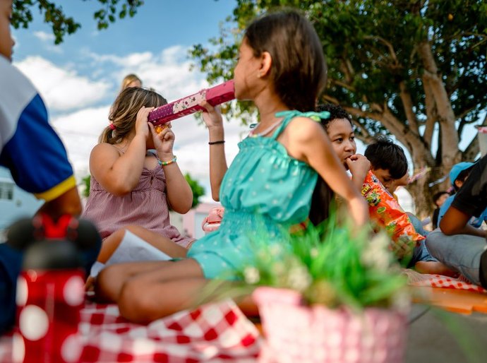Com brincadeiras e contação de histórias, Prefeitura promove mais uma edição das Férias nas Arapiraquinhas