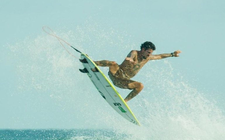 WSL: Filipe Toledo é campeão em J-Bay e garante vaga nos Jogos de Paris-2024