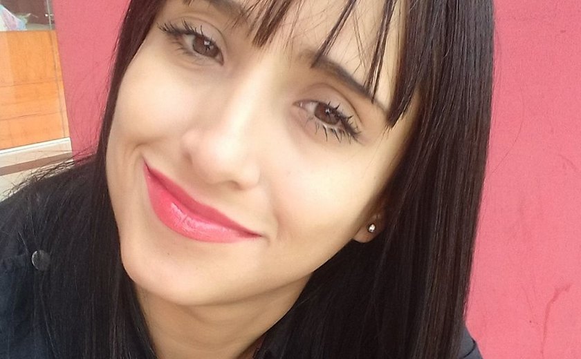 Comissária sobrevivente do voo da LaMia se diz em choque e homenageia colegas