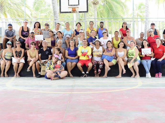 Sesi movimenta adultos durante ações do Projeto Golfinho
