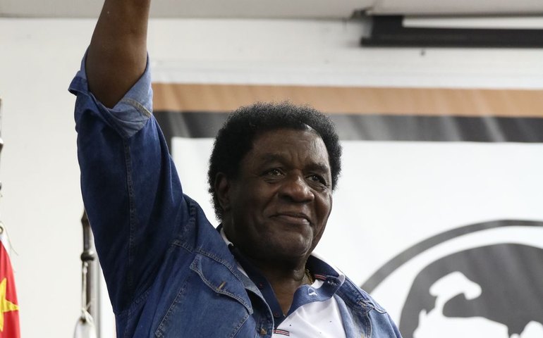 Tony Tornado completa 95 anos em plena atividade e com condecoração