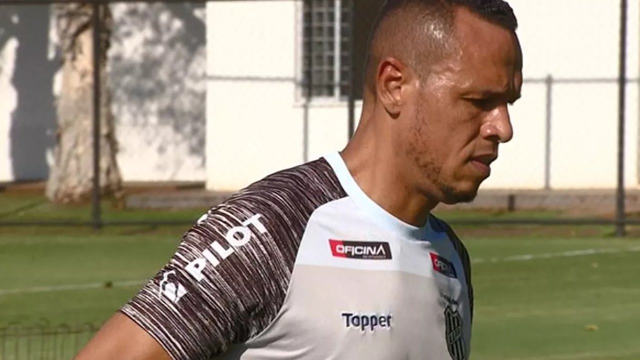 Luís Fabiano espera reunião para definir futuro como dirigente na Ponte Preta