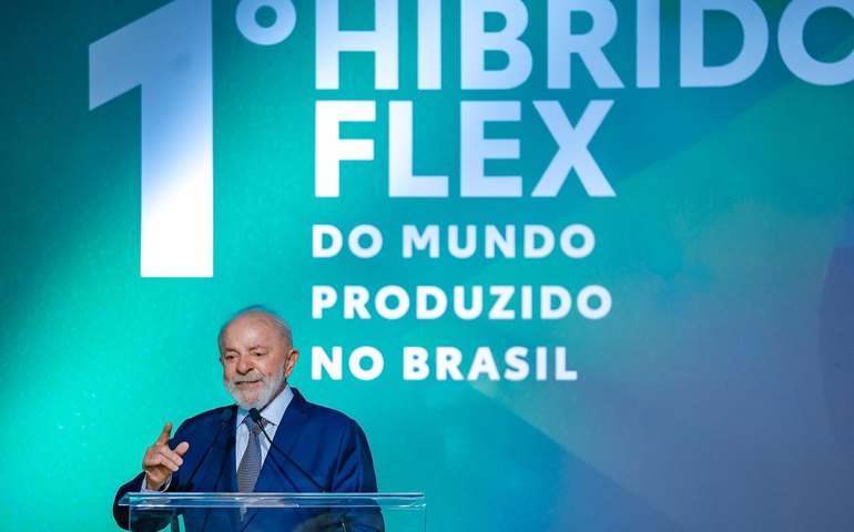 Lula diz que isenção do IR vai beneficiar dez milhões de brasileiros