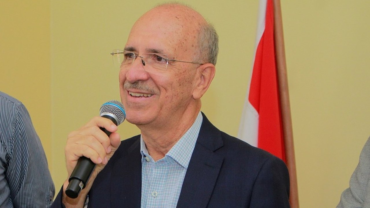Prefeito Ronaldo Lopes informa que o rateio do Fundeb da Semed Penedo será maior do que o de 2021