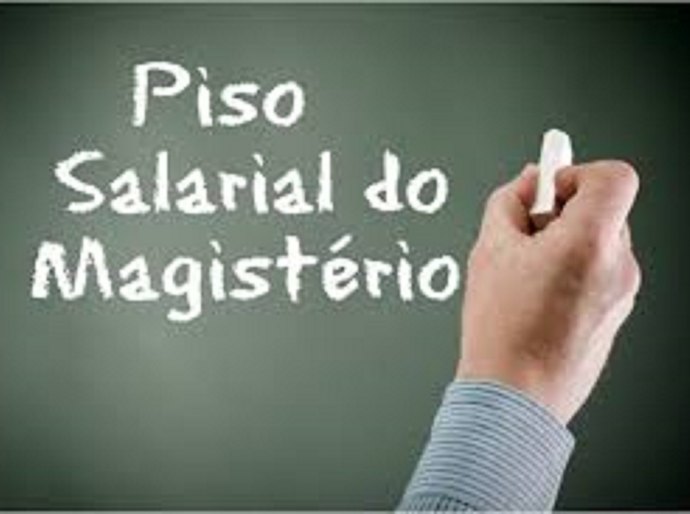 Gestores relatam dificuldades para pagar piso salarial do magistério