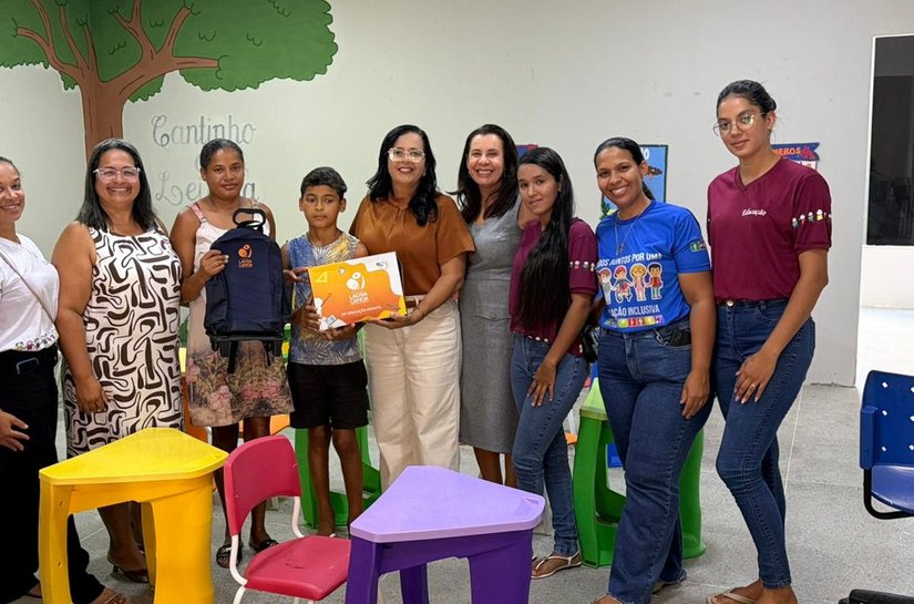 Prefeitura de Lagoa da Canoa inicia entrega de kits escolares gratuitos para 100% dos alunos da rede municipal