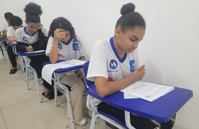Quatrocentos estudantes participam da 2ª fase da Olimpíada Brasileira de Física das Escolas Públicas