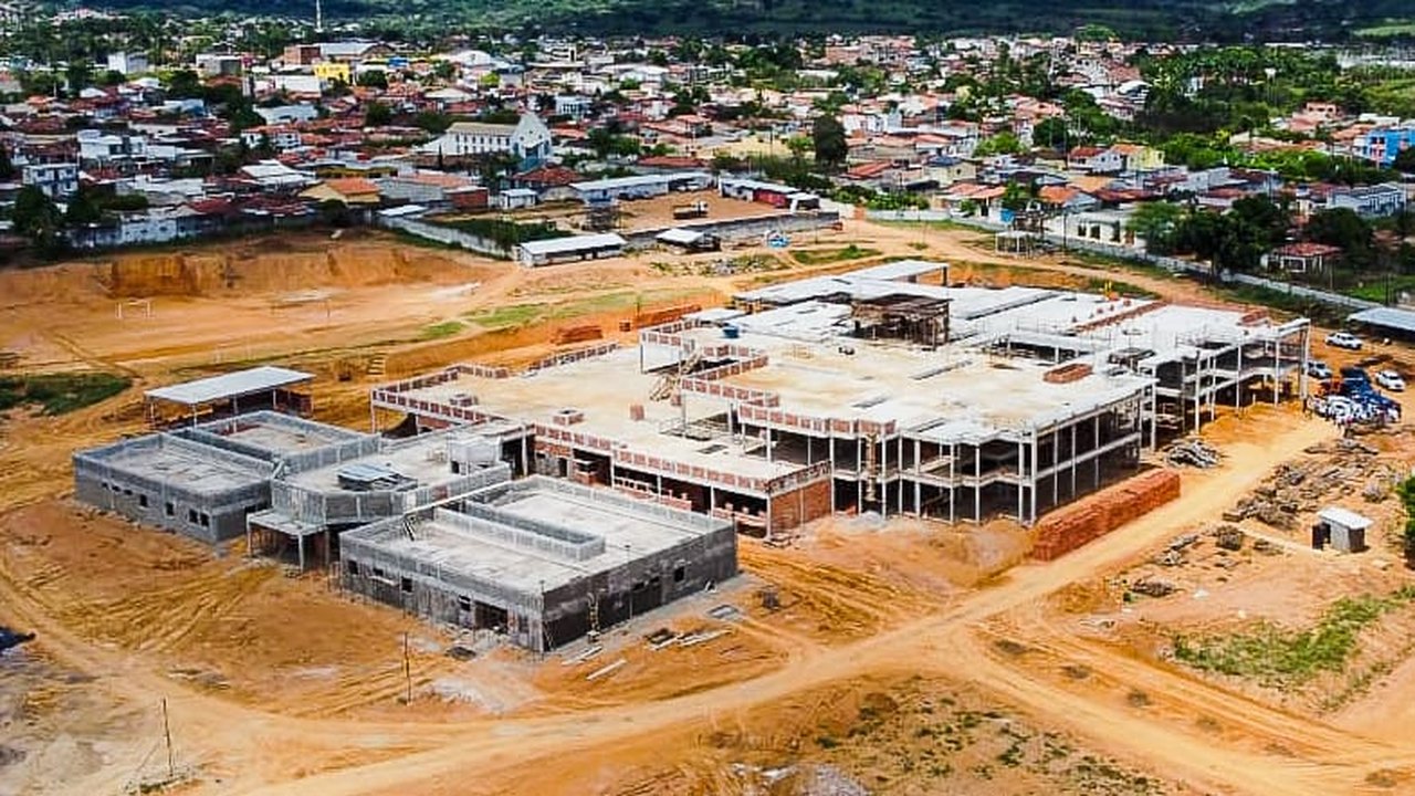 Deputados afirmam: 'Obra parada pode ter sido por pedido da construtora na licitação ser abaixo do mercado'