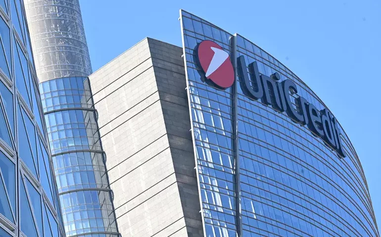 2º maior banco da Itália anuncia venda de subsidiária na Rússia
