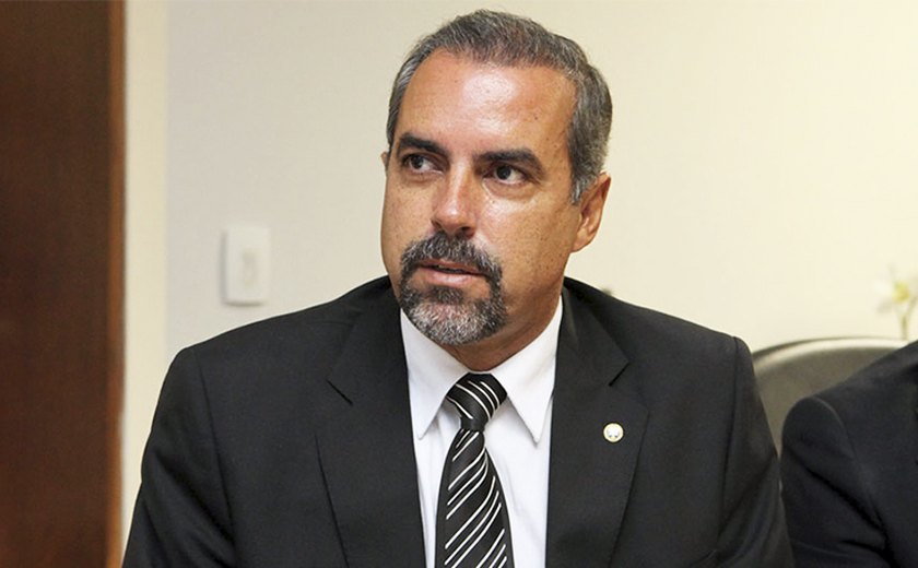 Justiça condena ex-prefeito de Maravilha por improbidade administrativa