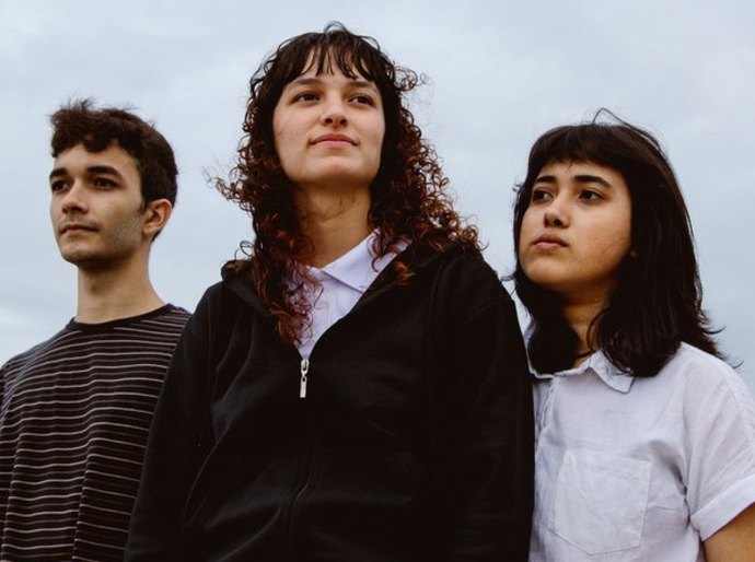 Banda Lugar Algum lança novo disco em sua primeira turnê pelo Nordeste