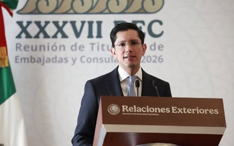 Novo chanceler mexicano inicia agenda internacional com diálogo com o Brasil