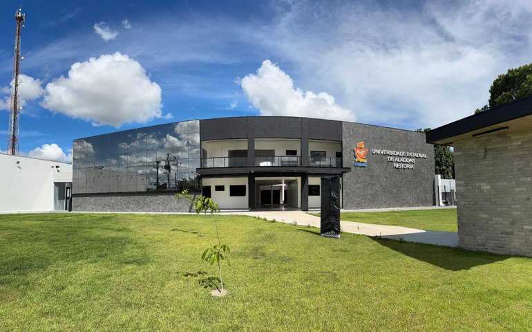 Inscrições para concursos da Uneal e CGE são reabertas para pessoas com TEA