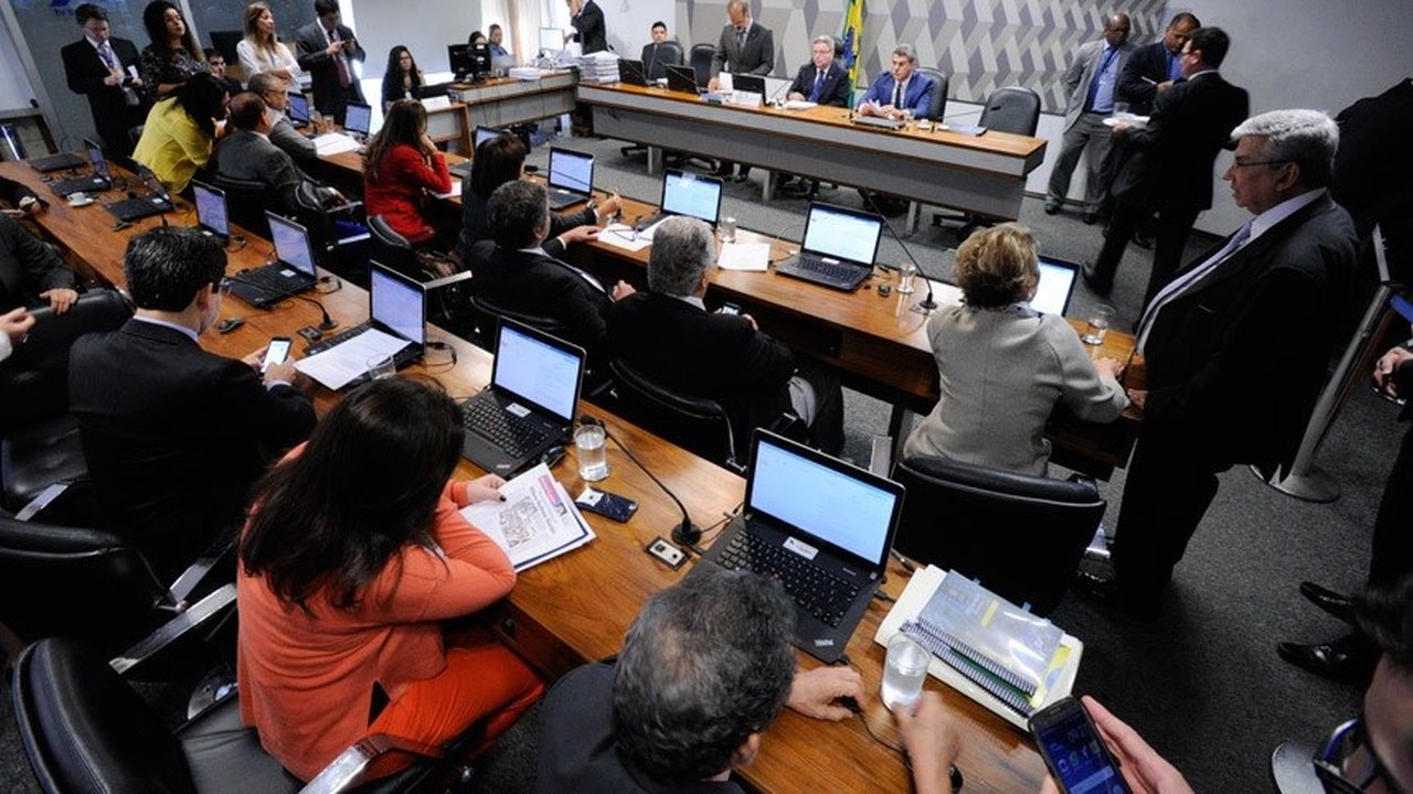 Redução de pena para crimes contra relação de consumo volta à CCJ
