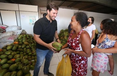 Prefeitura de Marechal recebe alimentos do PAA e distribui para famílias em vulnerabilidade social