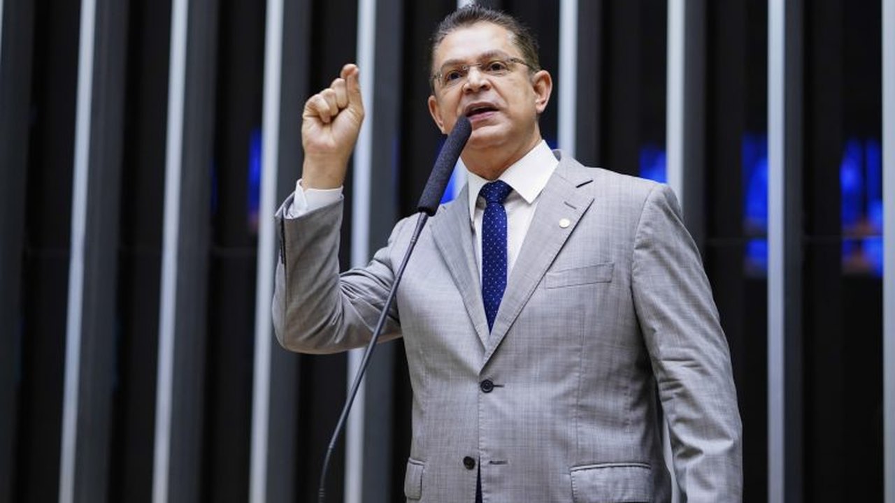 Projeto atribui ao Congresso decisão sobre bloqueio de perfis de parlamentares em redes sociais