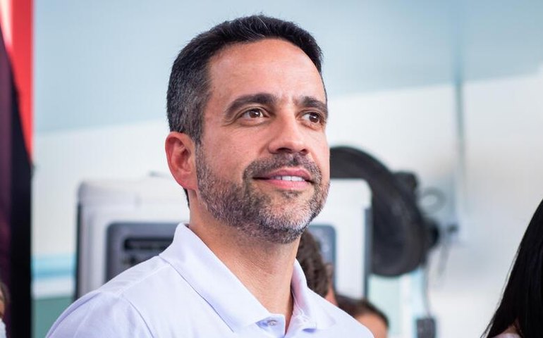 Governador comemora o maior patamar de empregados com carteira assinada dos últimos 7 anos